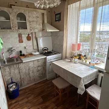 Любінська вул., 102