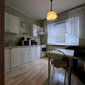 Академіка Глушкова просп., 15