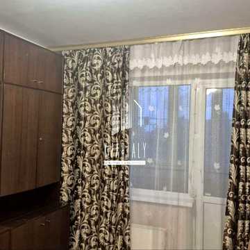 Срібнокільська вул., 16