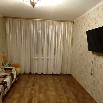 Дегтярівська вул., 28
