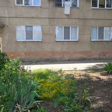 Юхима Фесенка вул. (Петровського), 11