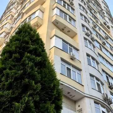 Григорія Сковороди вул., 1