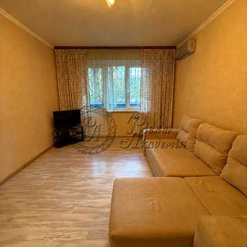 Героїв Дніпра вул., 45