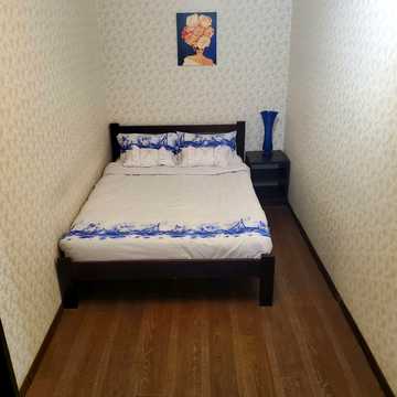 Ніжинська вул., 32