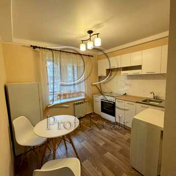 Світлицького вул., 30/20