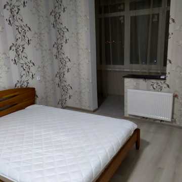 Перлинна вул., 6