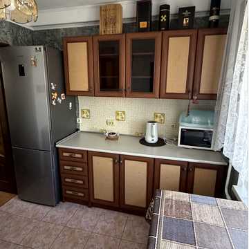 Оболонський просп., 43
