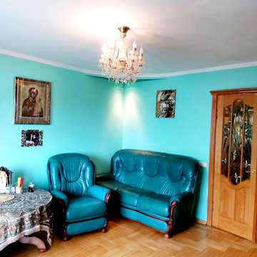 Євгена Патона вул., 12