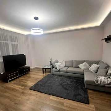 Антоновича вул. (Горького), 72