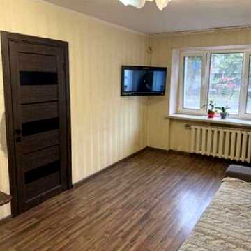 Богдана Хмельницького просп. (Героїв Сталінграда), 45