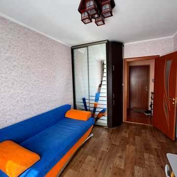 Зарічанська вул., 32/1