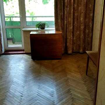 Нововокзальна вул., 19