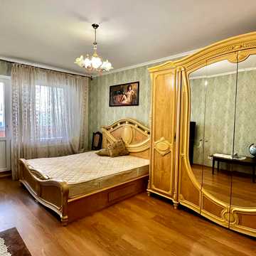 Грушевського вул., 17-Г