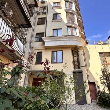 Маразліївська вул., 10а