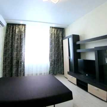 Середньофонтанська вул., 35