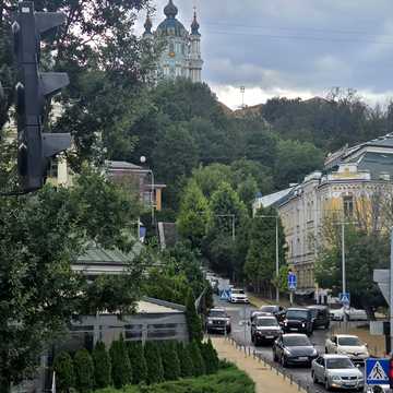 Петра Сагайдачного вул., 14