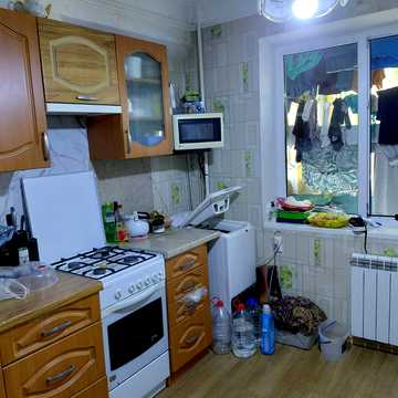 Празька вул., 25/2