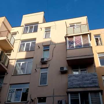 Торгова вул., 5