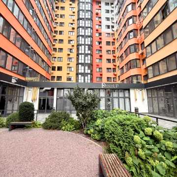 Олексія Вадатурського вул. (Маршала Малиновського), 18