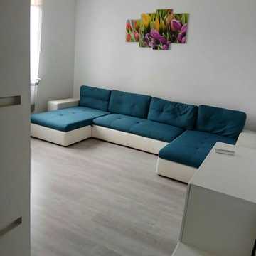 Середньофонтанська вул., 35