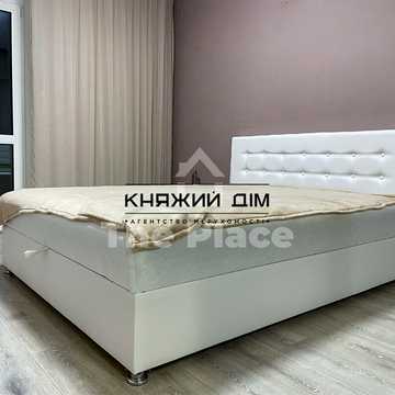 Драгоманова вул., 4-А
