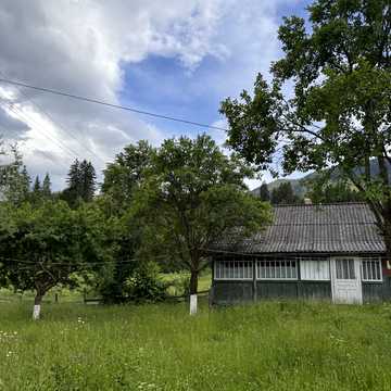 Зарічна, 7