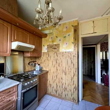 Вацлава Гавела бульв. (Івана Лепсе), 5