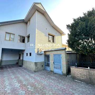 Лабораторна вул.