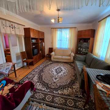 Олекси Лесіва вул. (1 травня), 22