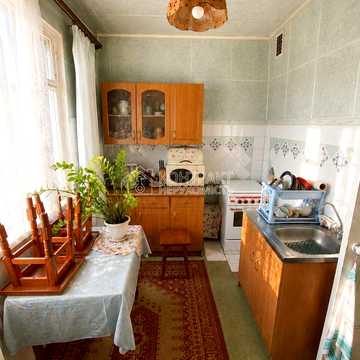 Фесенківський в'їзд, 9