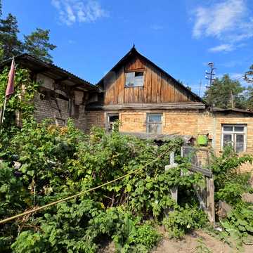 Полтавська вул., 30