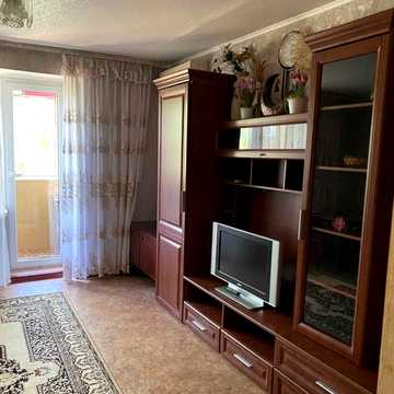 Василя Барки вул. (Комбрига Петрова), 2