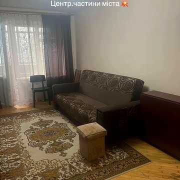 Степана Бандери вул., 69