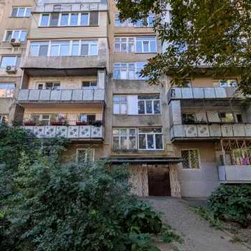 Євгена Чикаленка вул., 66