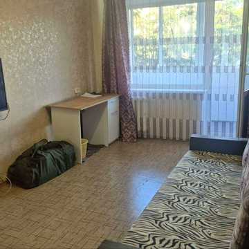 Науки просп. (Гагаріна), 100