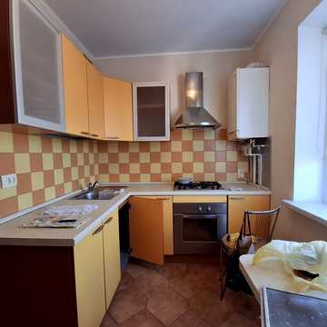 Тарасівська вул., 10-В