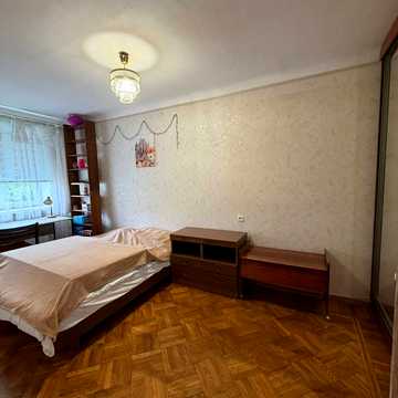 Дерев'янка вул., 11