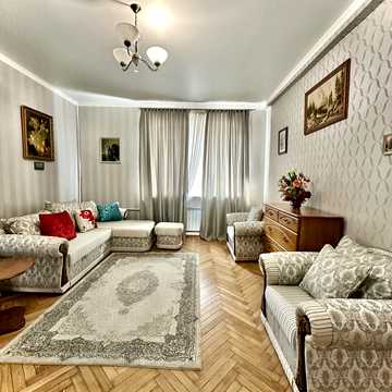 Культури вул., 16
