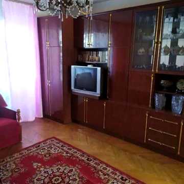Будівельників вул., 27-А