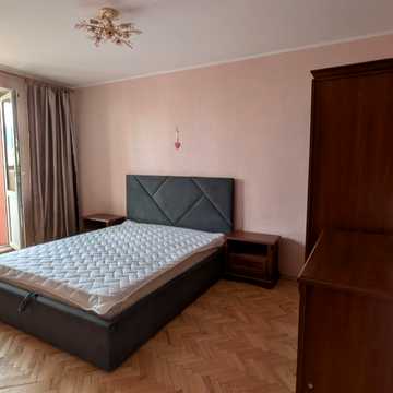 Тарасівська вул., 20