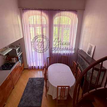 Архітектора Городецького вул., 6