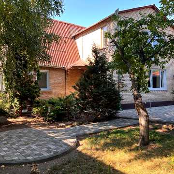 Ново-Яблунська вул., 42 А