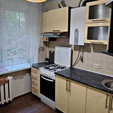 Генерала Безручка вул., 2а