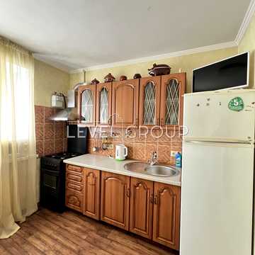 Депутатська вул., 6