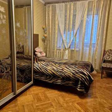 Братства Тарасівців вул. (Декабристів), 5