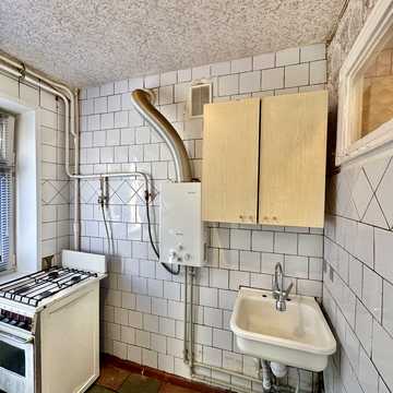 Революції Гідності вул. (Супруна), 8
