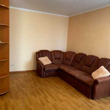 Осіння вул., 33