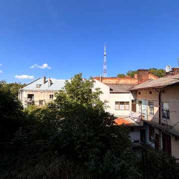 Барвінських вул., 2