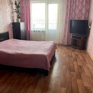 Милославська вул., 16