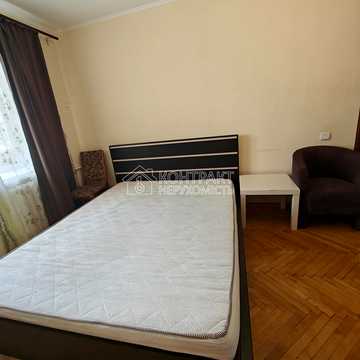 Вартових Неба вул. (Тобольська), 38